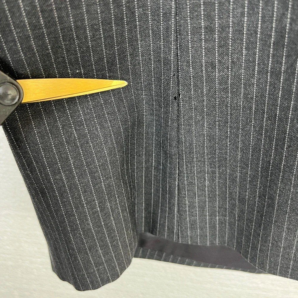 Jos A Bank Mens 44R Charcoal Pinstripe Wool Suit Coat Jacket Blazer‎